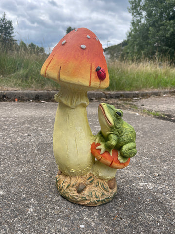 Toad on a Toadstool with Ladybird Ornament - TC003