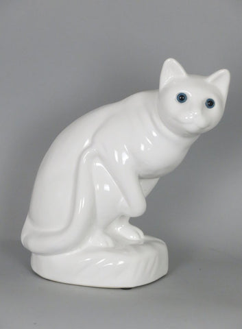 White Ceramic Blue Eyes Cat Ornament - WLC001